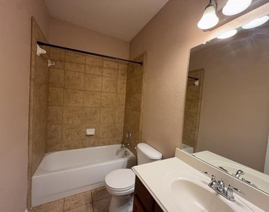 9709 Gessner Drive - Photo Thumbnail 14
