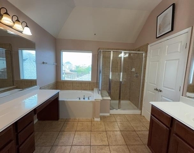 9709 Gessner Drive - Photo Thumbnail 23