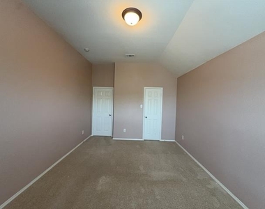 9709 Gessner Drive - Photo Thumbnail 26