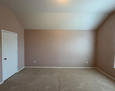 9709 Gessner Drive - Photo Thumbnail 27