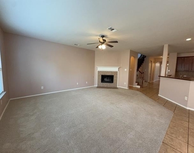 9709 Gessner Drive - Photo Thumbnail 8