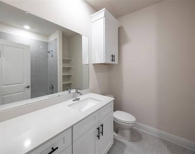 1530 Lake District Drive - Photo Thumbnail 21