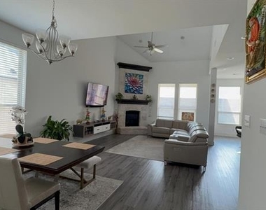 4105 Sequoia Street - Photo Thumbnail 6