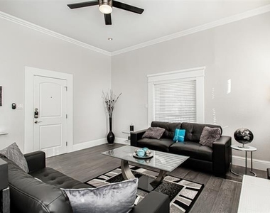 4719 Junius Street - Photo Thumbnail 8
