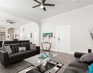4719 Junius Street - Photo Thumbnail 7