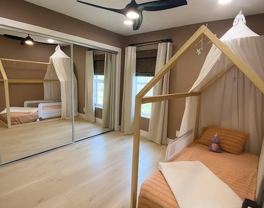 1853 Shower Tree Way - Photo Thumbnail 43