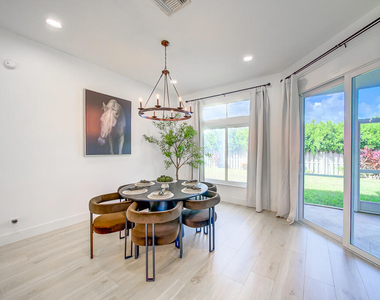 1853 Shower Tree Way - Photo Thumbnail 12