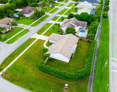 1853 Shower Tree Way - Photo Thumbnail 29