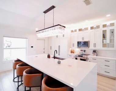 1853 Shower Tree Way - Photo Thumbnail 5