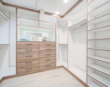 1853 Shower Tree Way - Photo Thumbnail 17
