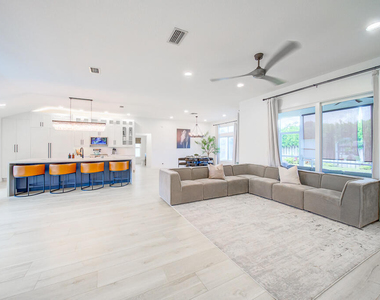 1853 Shower Tree Way - Photo Thumbnail 10