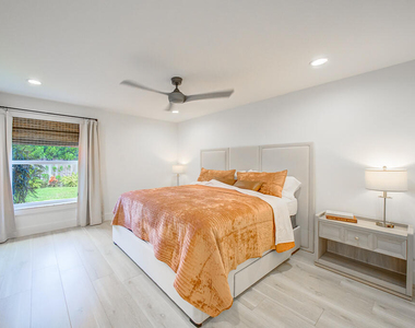 1853 Shower Tree Way - Photo Thumbnail 15