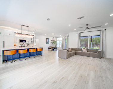 1853 Shower Tree Way - Photo Thumbnail 9