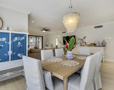 438 Brackenwood Lane S - Photo Thumbnail 12