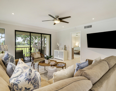 438 Brackenwood Lane S - Photo Thumbnail 15