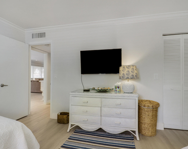 438 Brackenwood Lane S - Photo Thumbnail 34