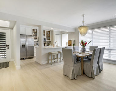 438 Brackenwood Lane S - Photo Thumbnail 10