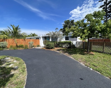 2648 Ne 15th Terrace - Photo Thumbnail 33