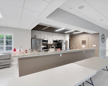2340 Sw 22nd Avenue - Photo Thumbnail 32