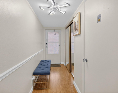 2340 Sw 22nd Avenue - Photo Thumbnail 4