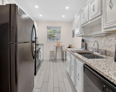 2340 Sw 22nd Avenue - Photo Thumbnail 14