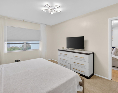 2340 Sw 22nd Avenue - Photo Thumbnail 18