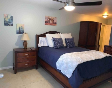 1517 Ne 17th Terrace - Photo Thumbnail 14