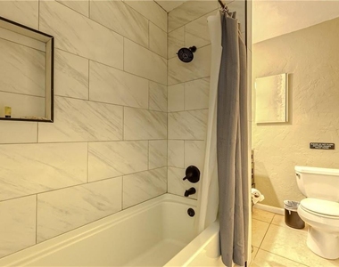 1517 Ne 17th Terrace - Photo Thumbnail 19