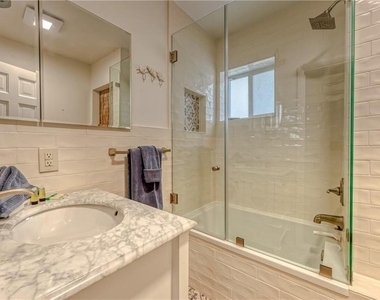 1517 Ne 17th Terrace - Photo Thumbnail 25
