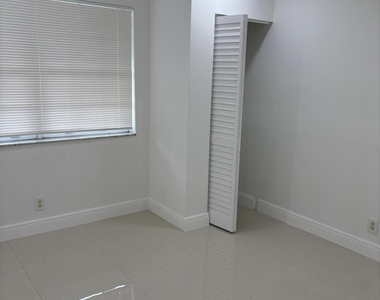 1549 Nw 60th Avenue - Photo Thumbnail 13
