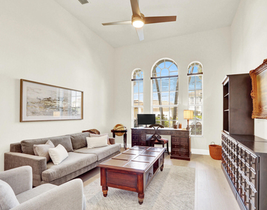 528 Les Jardin Drive - Photo Thumbnail 32