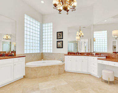 528 Les Jardin Drive - Photo Thumbnail 23