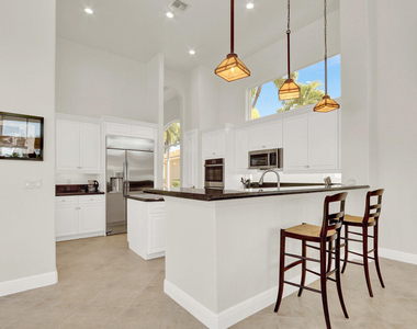 528 Les Jardin Drive - Photo Thumbnail 13
