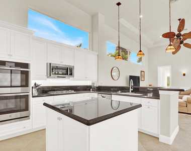 528 Les Jardin Drive - Photo Thumbnail 12