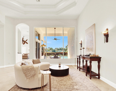 528 Les Jardin Drive - Photo Thumbnail 4