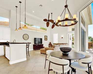 528 Les Jardin Drive - Photo Thumbnail 15