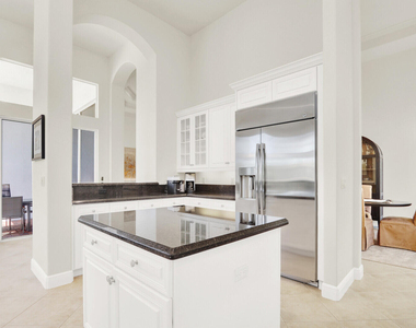 528 Les Jardin Drive - Photo Thumbnail 11