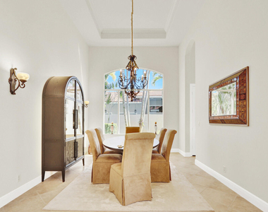 528 Les Jardin Drive - Photo Thumbnail 8