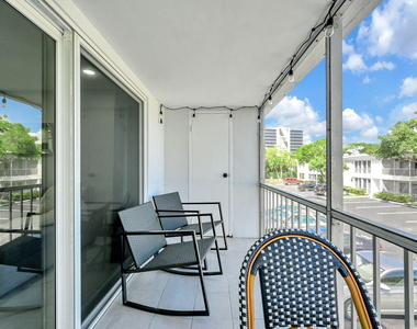6279 Bay Club Drive - Photo Thumbnail 34