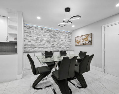 6279 Bay Club Drive - Photo Thumbnail 24