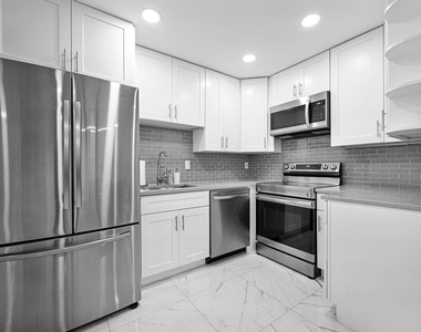 6279 Bay Club Drive - Photo Thumbnail 3