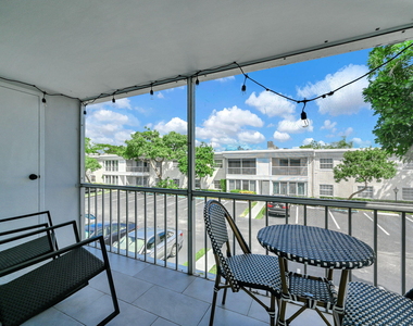 6279 Bay Club Drive - Photo Thumbnail 20