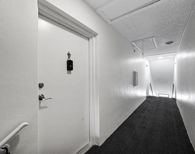 6279 Bay Club Drive - Photo Thumbnail 35