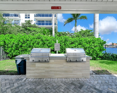 6279 Bay Club Drive - Photo Thumbnail 38