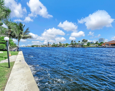 6279 Bay Club Drive - Photo Thumbnail 17