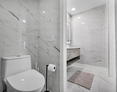 6279 Bay Club Drive - Photo Thumbnail 29