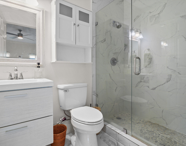 301 Hawthorne Drive - Photo Thumbnail 29