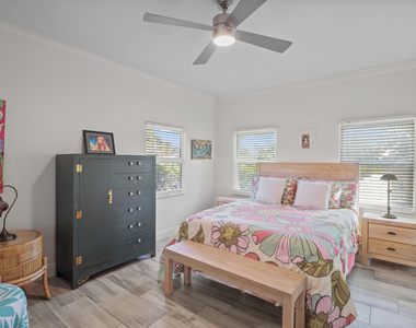 301 Hawthorne Drive - Photo Thumbnail 33