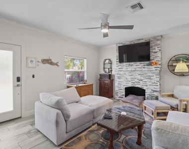 301 Hawthorne Drive - Photo Thumbnail 31