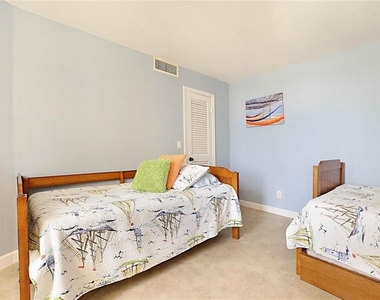 2800 N Ocean Drive - Photo Thumbnail 18